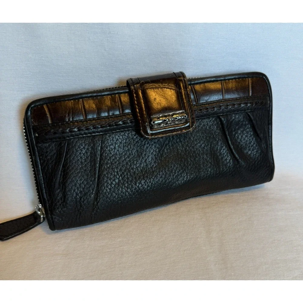 Brighton Croc Embossed Bi-Fold Checkbook Wallet Pebbled Leather Chocolate/Black